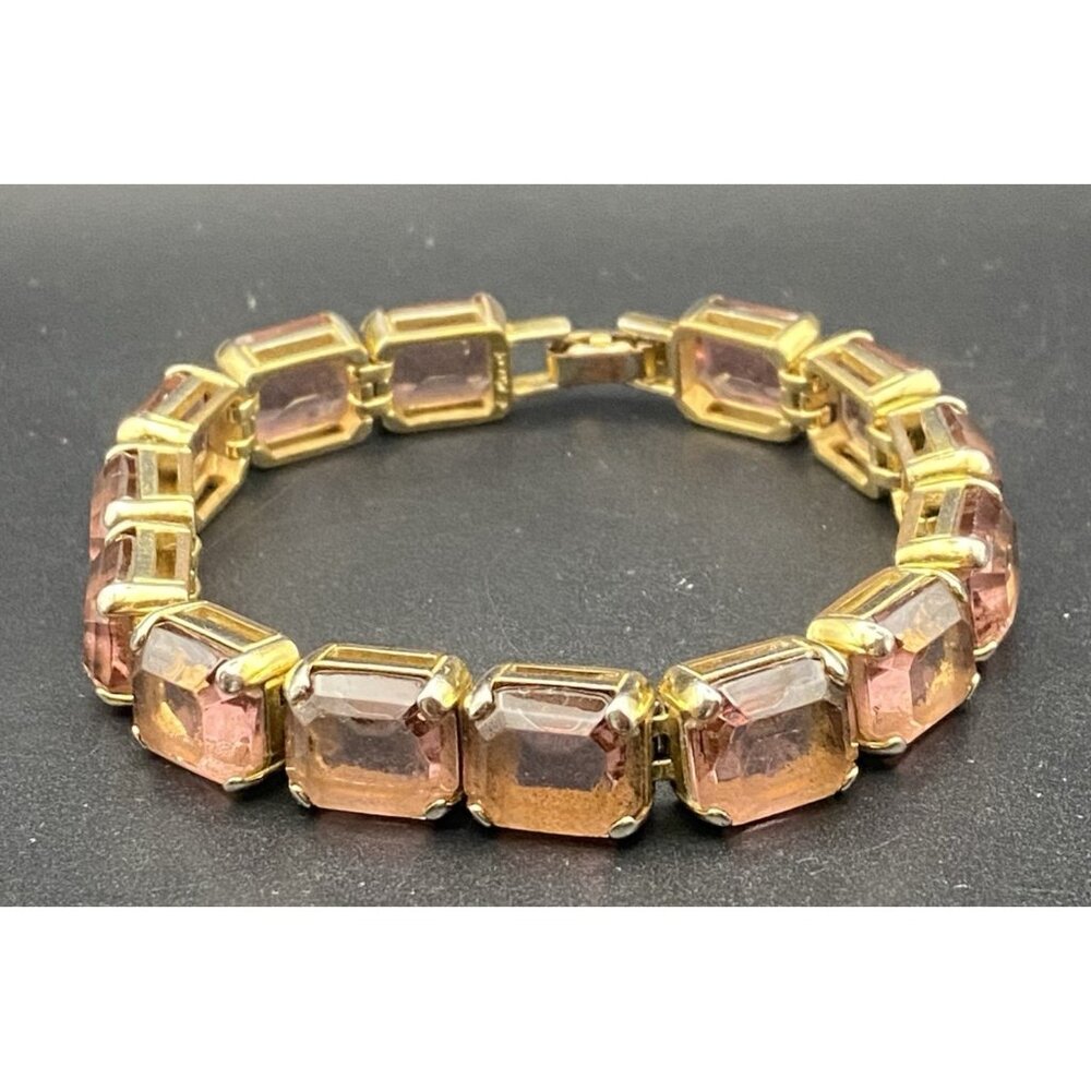 Vtg Monet Signed Purple Emerald Cut Glass Crystal Tennis Bracelet Gold Tone 7.5" - Picture 2 of 10